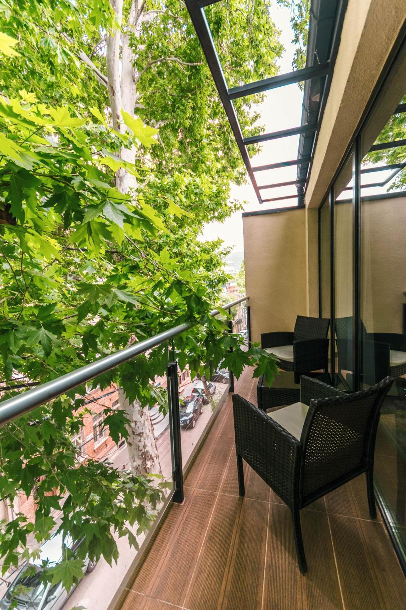 Hotel Adora Tbilisi Exterior foto